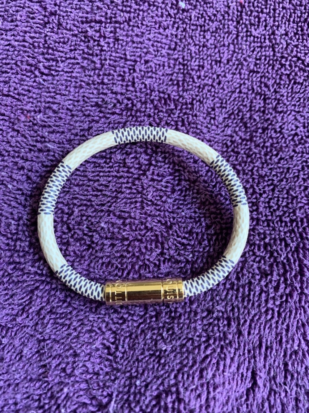 Louis Vuitton Beige Keep It Simple Bracelet